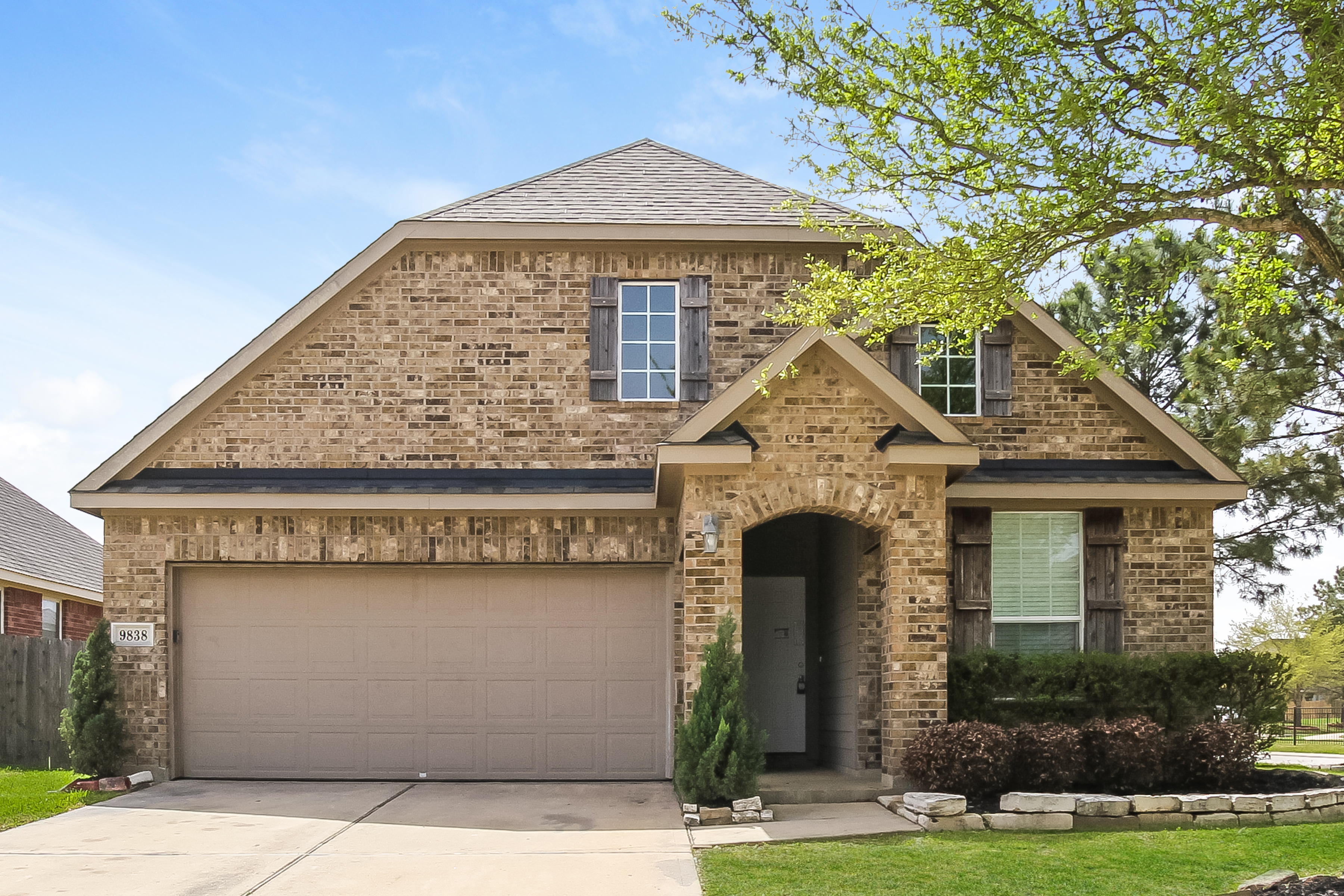 9838 Linden Hollow Dr Humble, TX 77396